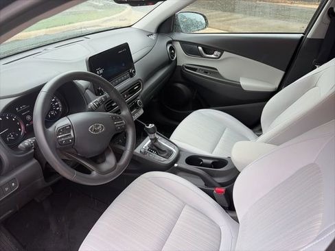 Used 2023 Hyundai Kona SEL w/ Convenience Package image 10