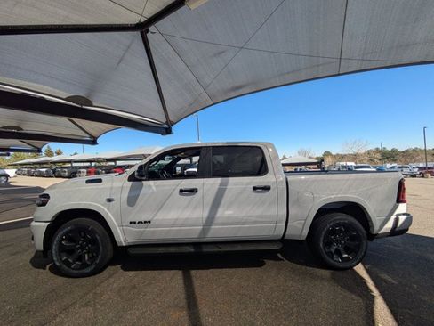 New 2026 RAM 1500 Big Horn AWD/4WD image 9