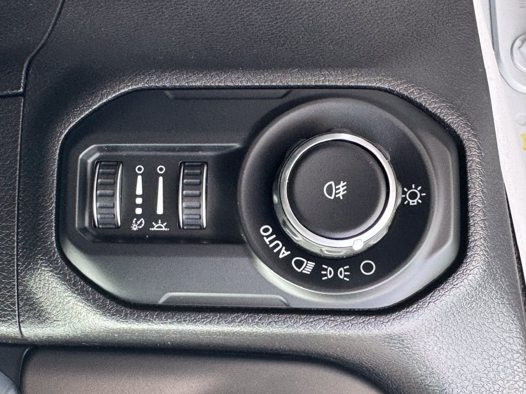 Used 2021 Jeep Wrangler Unlimited Sport AWD/4WD image 29