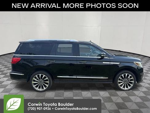 Used 2021 Lincoln Navigator Reserve AWD/4WD image 9