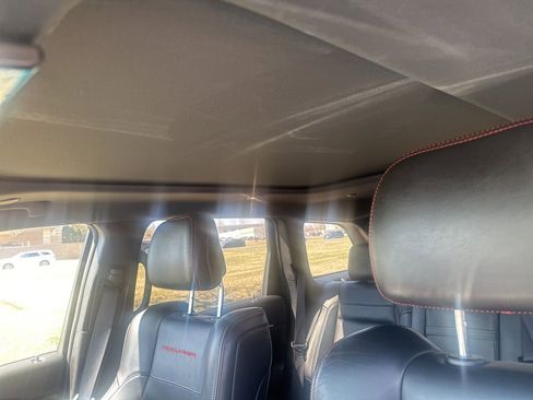 Used 2020 Jeep Grand Cherokee Trailhawk w/ Trailhawk Luxury Group image 24