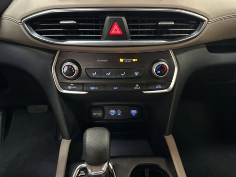 Used 2019 Hyundai Santa Fe SE image 20