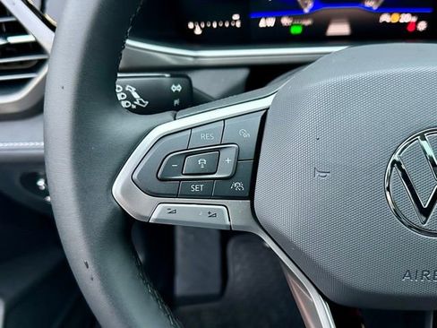 New 2026 Volkswagen Taos SE AWD/4WD image 31