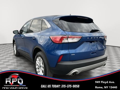 Used 2022 Ford Escape SE w/ Convenience Package image 3