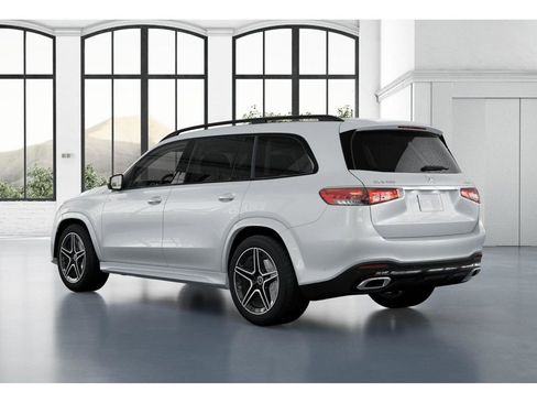 New 2026 Mercedes-Benz GLS 450 4MATIC image 29