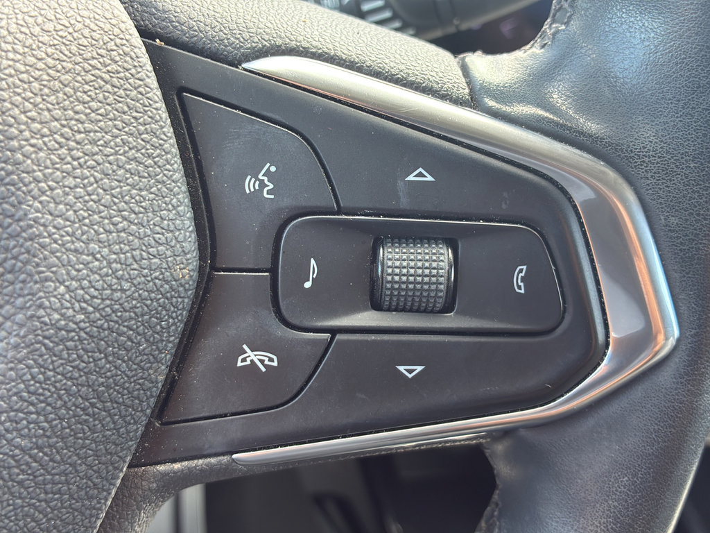 Used 2024 Chevrolet Trax LT w/ Driver Confidence Package FWD image 34