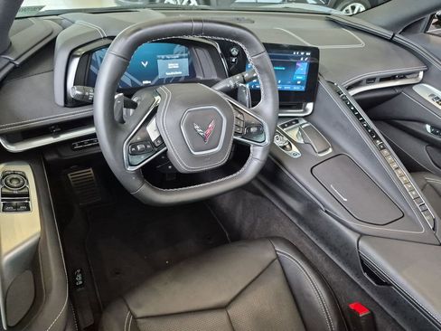 Used 2025 Chevrolet Corvette Stingray Preferred Cpe w/ Z51 Performance Package RWD image 10