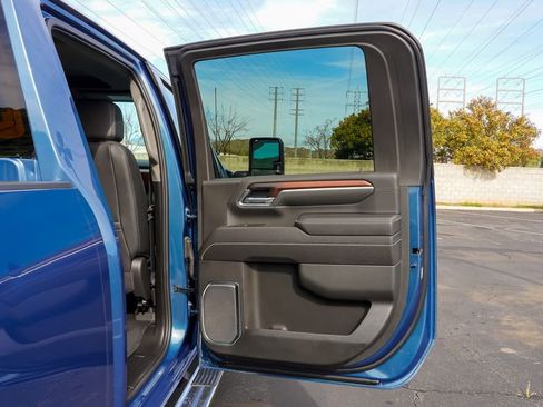 New 2025 GMC Sierra 2500 Denali w/ Technology Package image 16