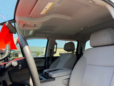 Used 2018 Chevrolet Silverado 1500 Custom w/ Texas Edition AWD/4WD image 15
