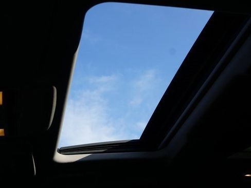 Used 2011 Mercedes-Benz S 550 image 24