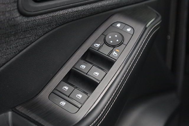 Used 2023 Nissan Rogue SV AWD/4WD image 17