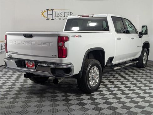 Used 2024 Chevrolet Silverado 2500 LTZ image 7
