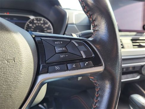 Used 2024 Nissan Altima 2.5 SR image 23