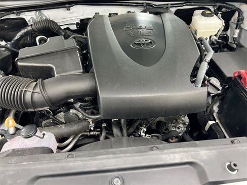 Used 2023 Toyota Tacoma TRD Off-Road w/ Technology Package image 24