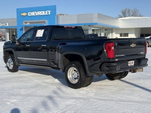Used 2024 Chevrolet Silverado 3500 High Country image 9