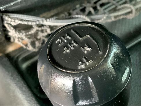 Used 2017 Jeep Wrangler Unlimited Sport AWD/4WD image 36