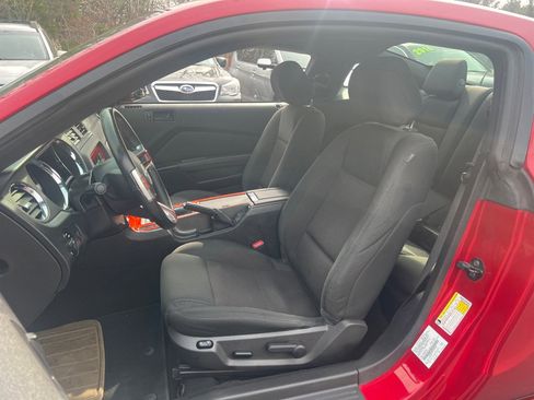 Used 2013 Ford Mustang Coupe image 13