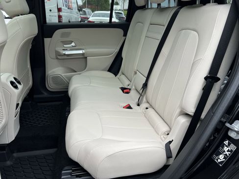 New 2026 Mercedes-Benz GLB 250 4MATIC image 30