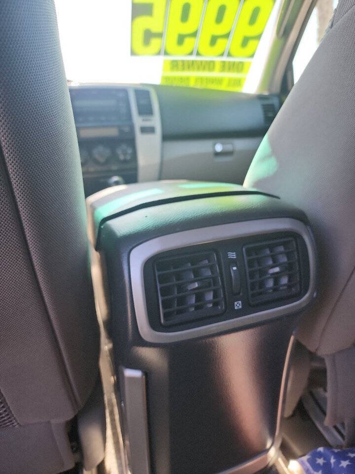 Used 2006 Toyota 4Runner SR5 AWD/4WD image 11