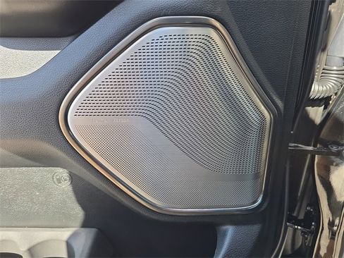 Used 2020 RAM 1500 Limited w/ Black Appearance Package image 15