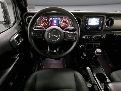 Used 2018 Jeep Wrangler Unlimited Sport AWD/4WD image 8