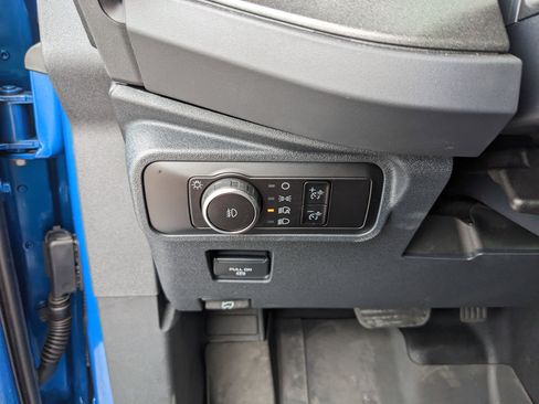 Used 2025 Ford Bronco Badlands image 29