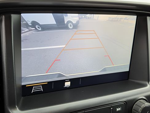 Used 2019 Chevrolet Colorado LT w/ LT Convenience Package image 8