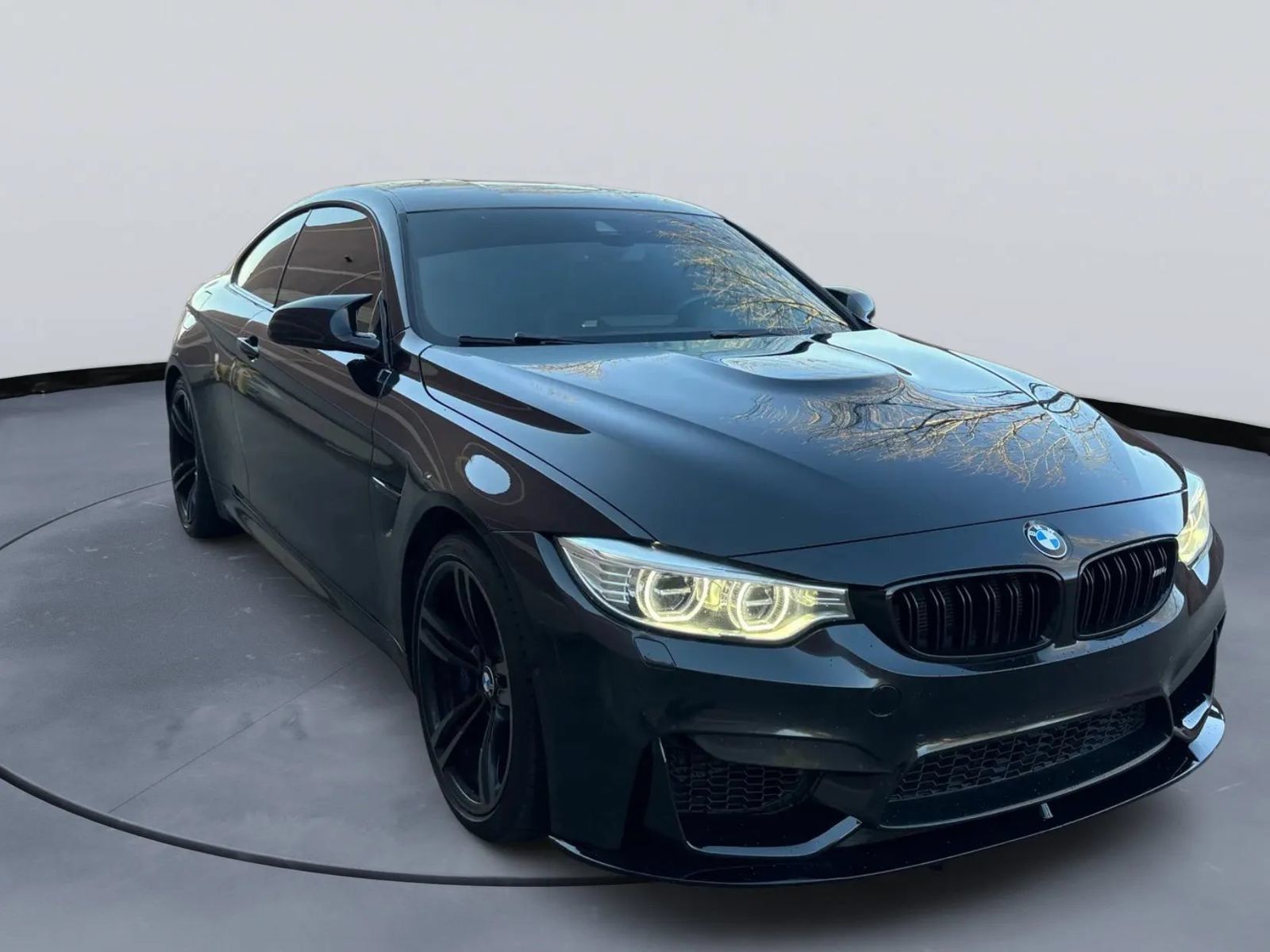 Used 2015 BMW M4 Coupe RWD image 2