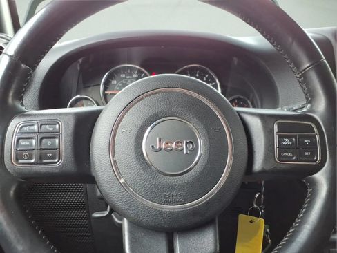 Used 2015 Jeep Wrangler Unlimited Sport w/ Quick Order Package 24S AWD/4WD image 18