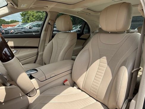 Used 2019 Mercedes-Benz S 560 4MATIC Sedan image 12