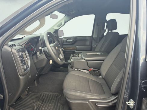 Used 2020 Chevrolet Silverado 1500 LT AWD/4WD image 10