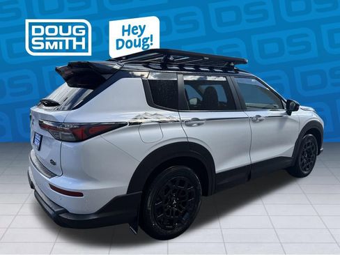 New 2026 Mitsubishi Outlander AWD image 4