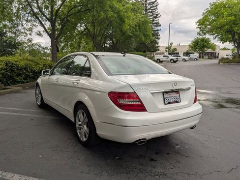 Used 2013 Mercedes-Benz C 300 Sport image 9