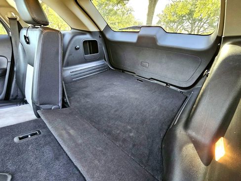 Used 2013 Ford Edge SEL image 14