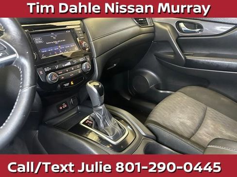 Used 2019 Nissan Rogue SV AWD/4WD image 30