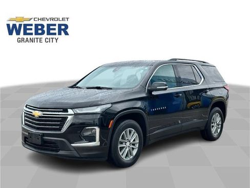 Used 2023 Chevrolet Traverse LT FWD image 1