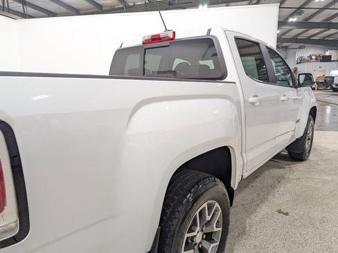 Used 2019 GMC Canyon All Terrain w/ Trailering Package AWD/4WD image 3