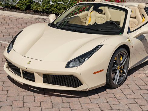 Used 2016 Ferrari 488 Spider RWD image 11