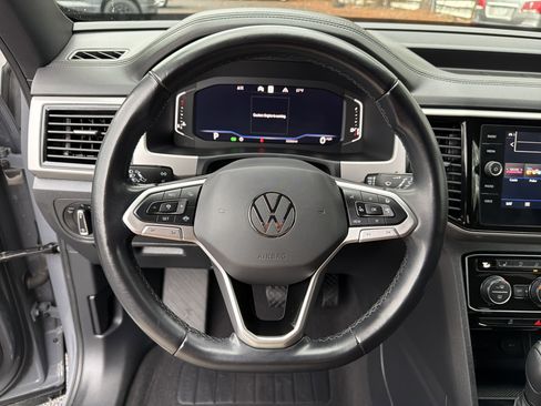Used 2020 Volkswagen Atlas Cross Sport SEL Premium image 27