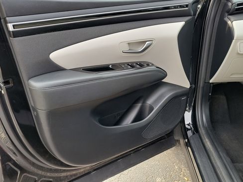 Used 2024 Hyundai Tucson Limited FWD image 17