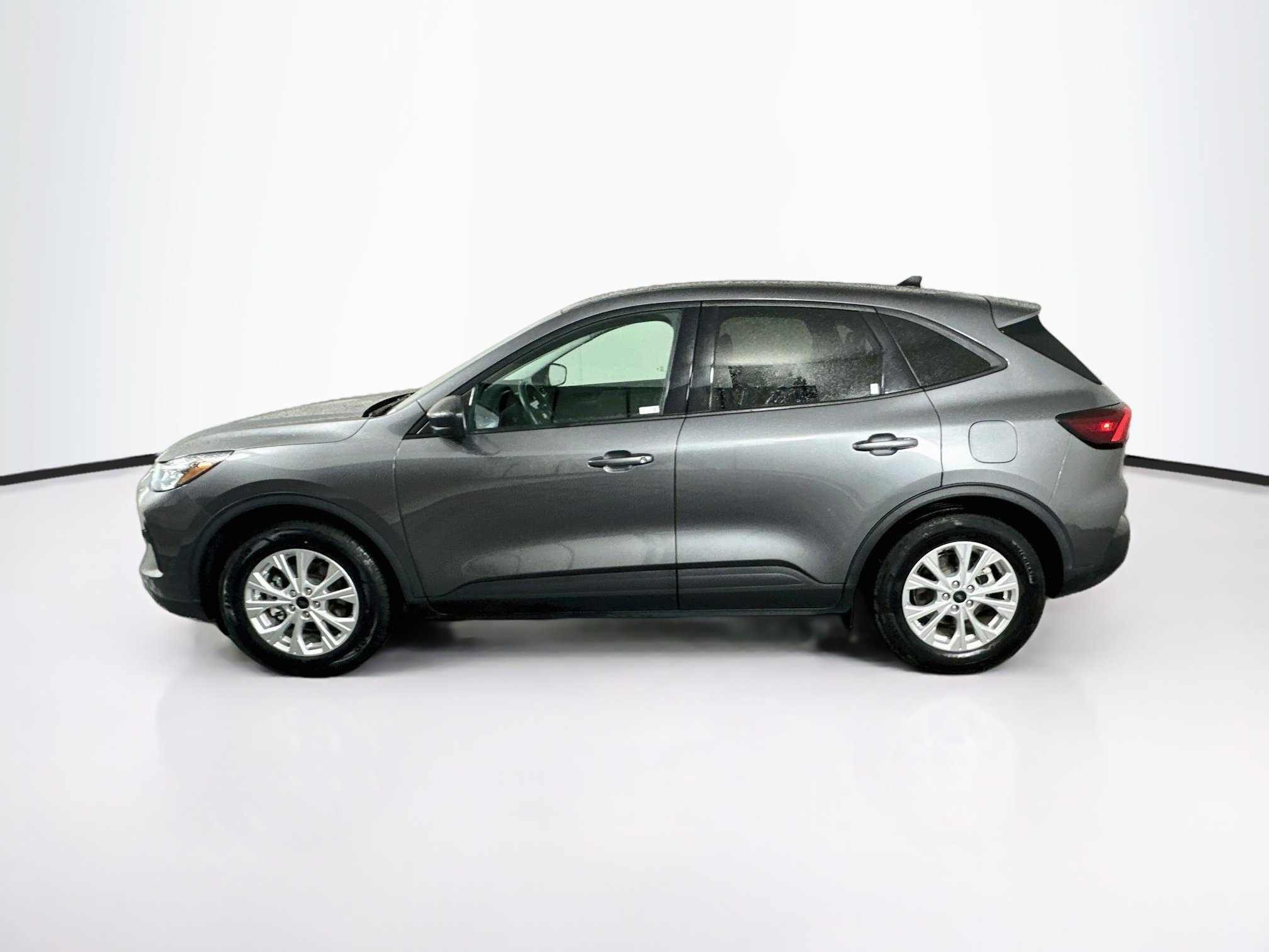Used 2025 Ford Escape Active FWD image 4