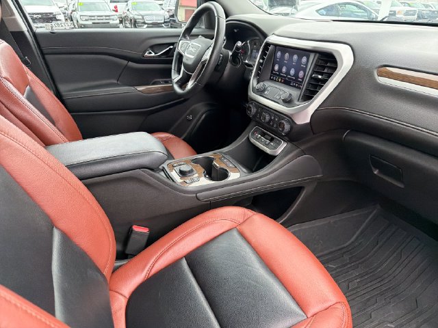 Used 2023 GMC Acadia SLE w/ Driver Convenience Package FWD image 23