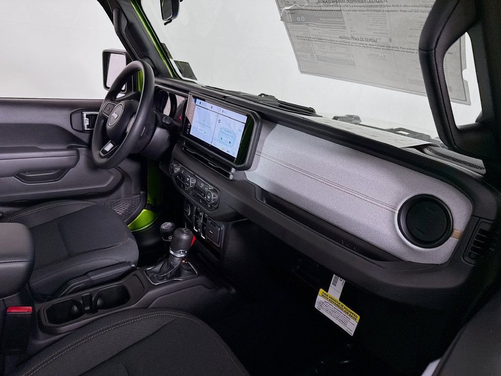 Used 2025 Jeep Wrangler Unlimited Sport AWD/4WD image 31