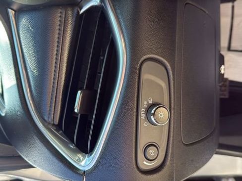 Used 2017 Chevrolet Malibu LT w/ Leather Package image 16