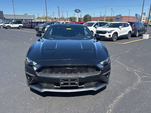 Used 2019 Ford Mustang Coupe w/ Black Accent Package RWD image 2