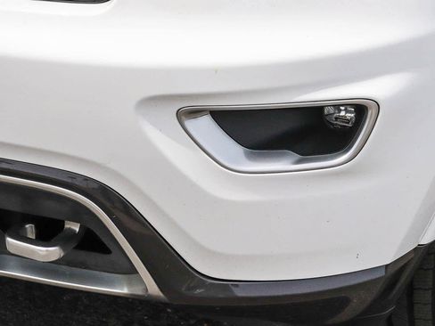 Used 2018 Jeep Grand Cherokee Limited RWD image 4