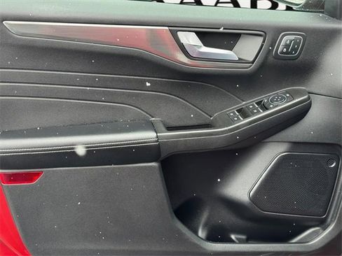 Used 2022 Ford Escape Titanium image 22