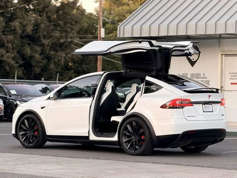 Used 2018 Tesla Model X P100D AWD/4WD image 7