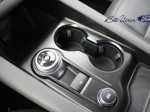 Used 2026 Ford Explorer Active w/ Active Comfort Package image 17