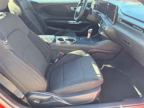 Used 2024 Ford Mustang Coupe image 12